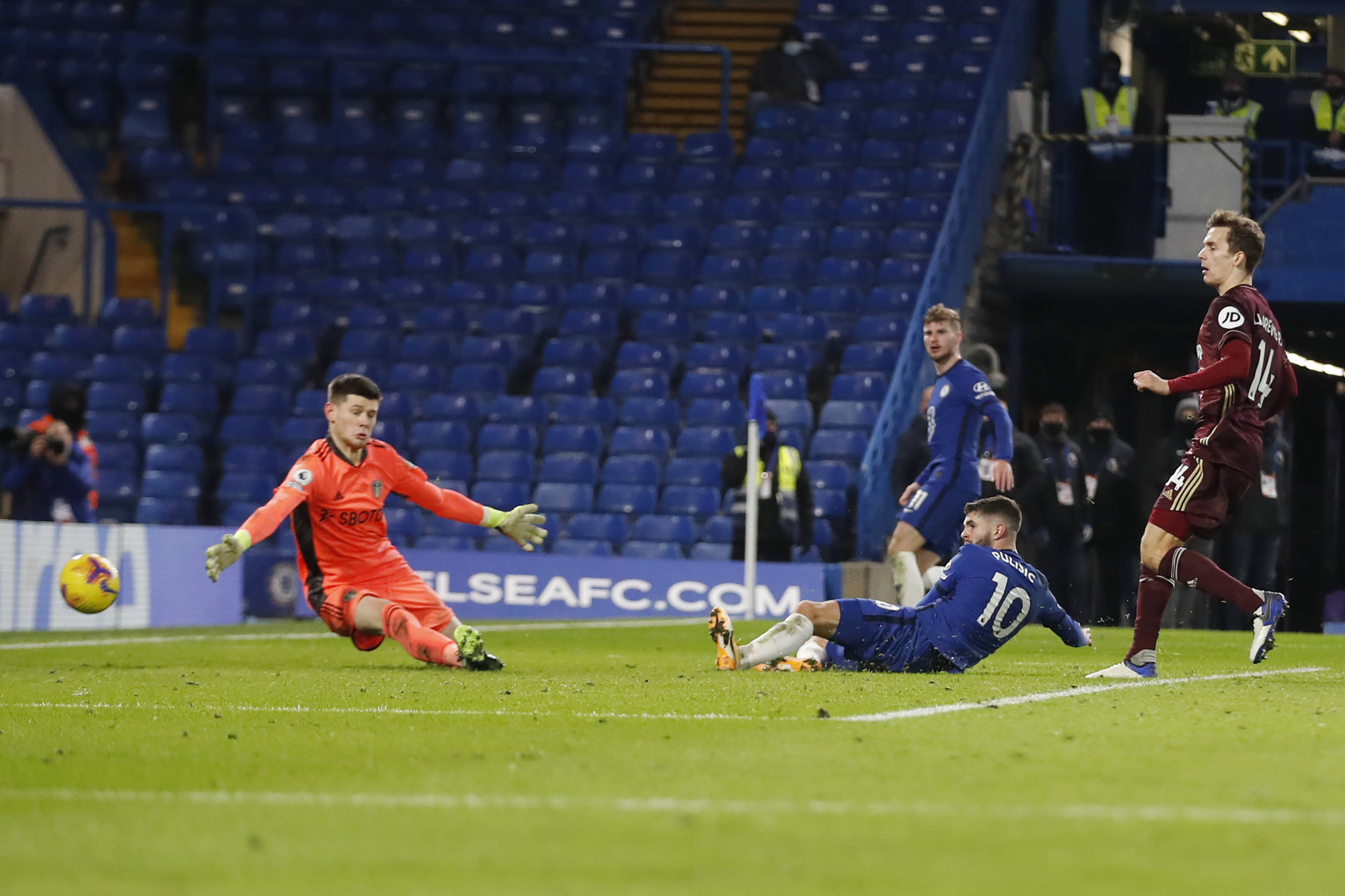 马雷斯卡：我们不能给埃斯特旺太大压力；福法纳可能首轮复出.