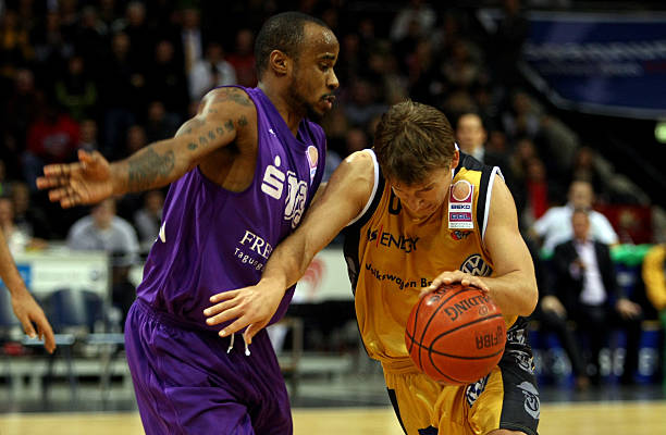 乐部保持在 乐部保持在