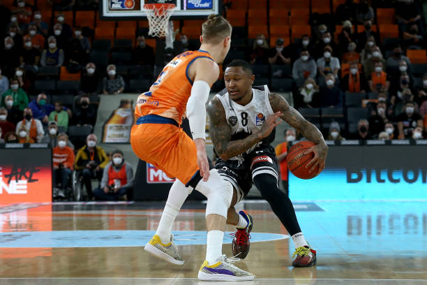 是赢得比赛 是赢得比赛