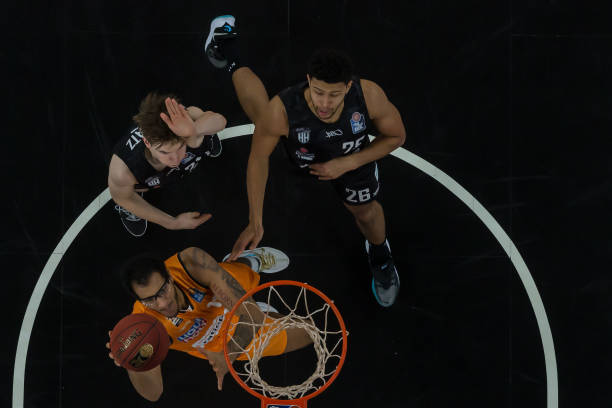 出重围的球 出重围的球