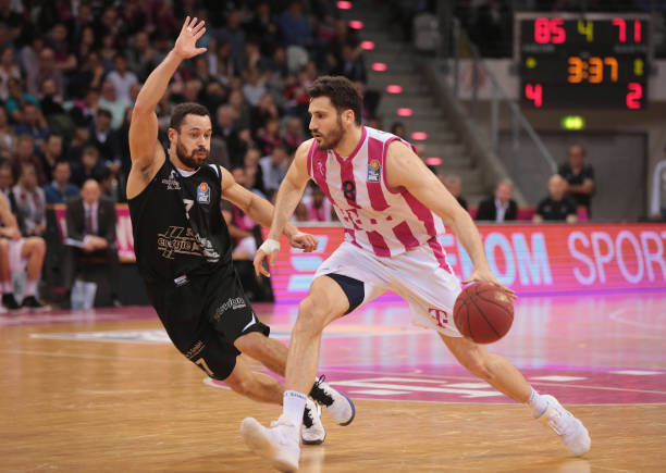 是内线立足 是内线立足