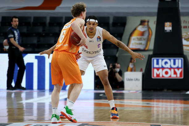 宁忠岩：亚冬会是展现全亚洲冰雪运动员风采的舞台新华网.